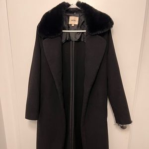 Classy black jacket with fur